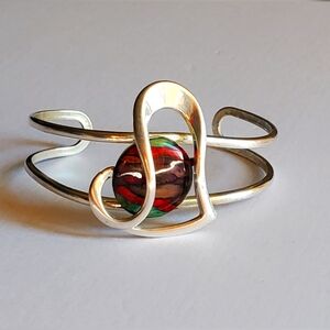 Eternal Bracelet w/ Free Item